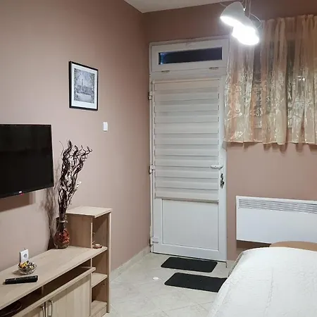 Apartment Apartman Nives *